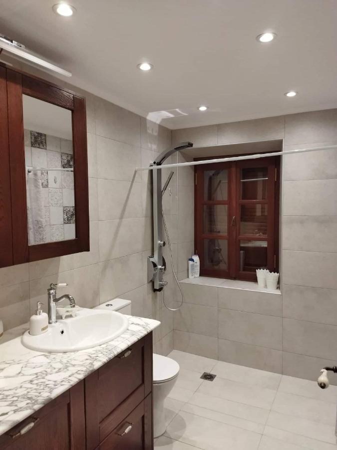 Tsolakis Luxury House Vila Leonídion Exterior foto